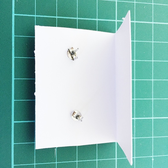 Wood cloud and rain drop ear studs - Picture 4 of 4